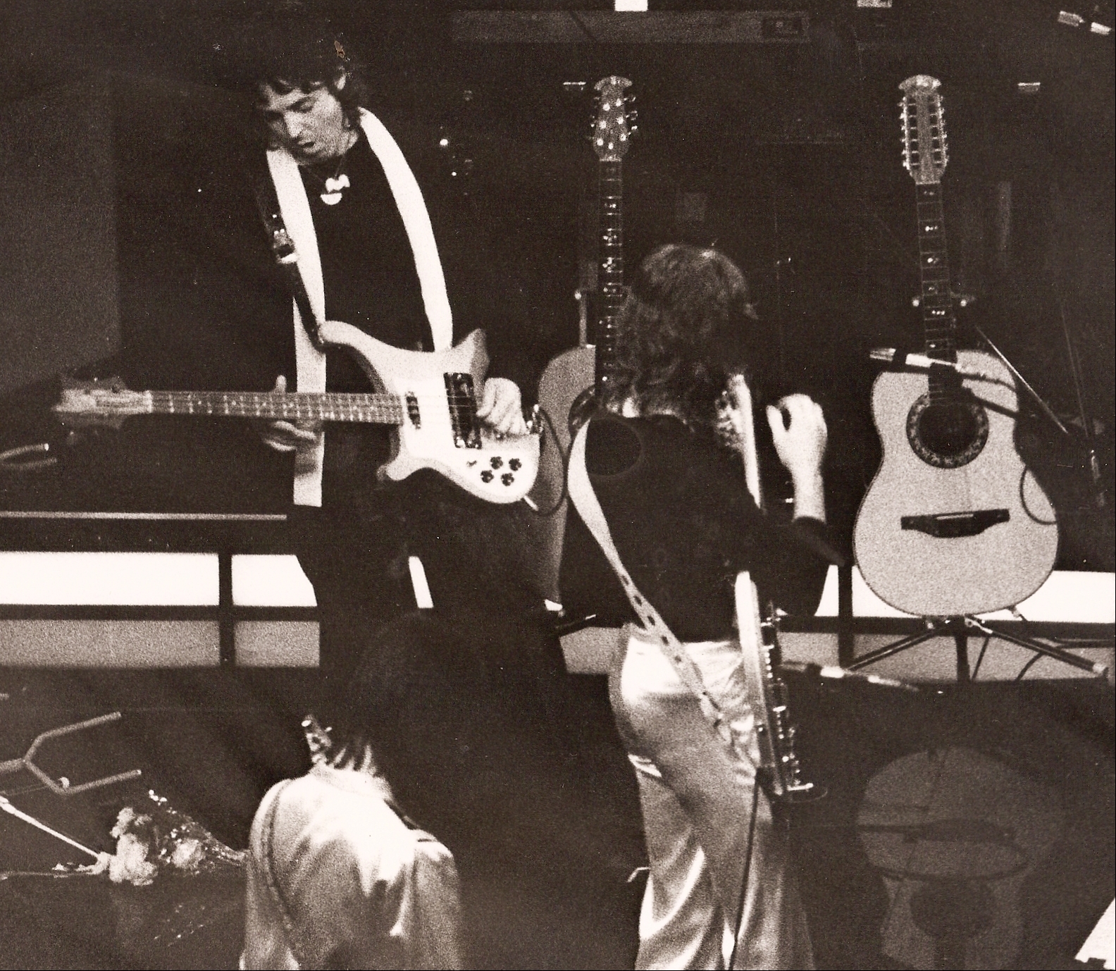PaulMcCartneyAndWings1976-05-07OlympiaStadiumDetroitMI (4).jpg